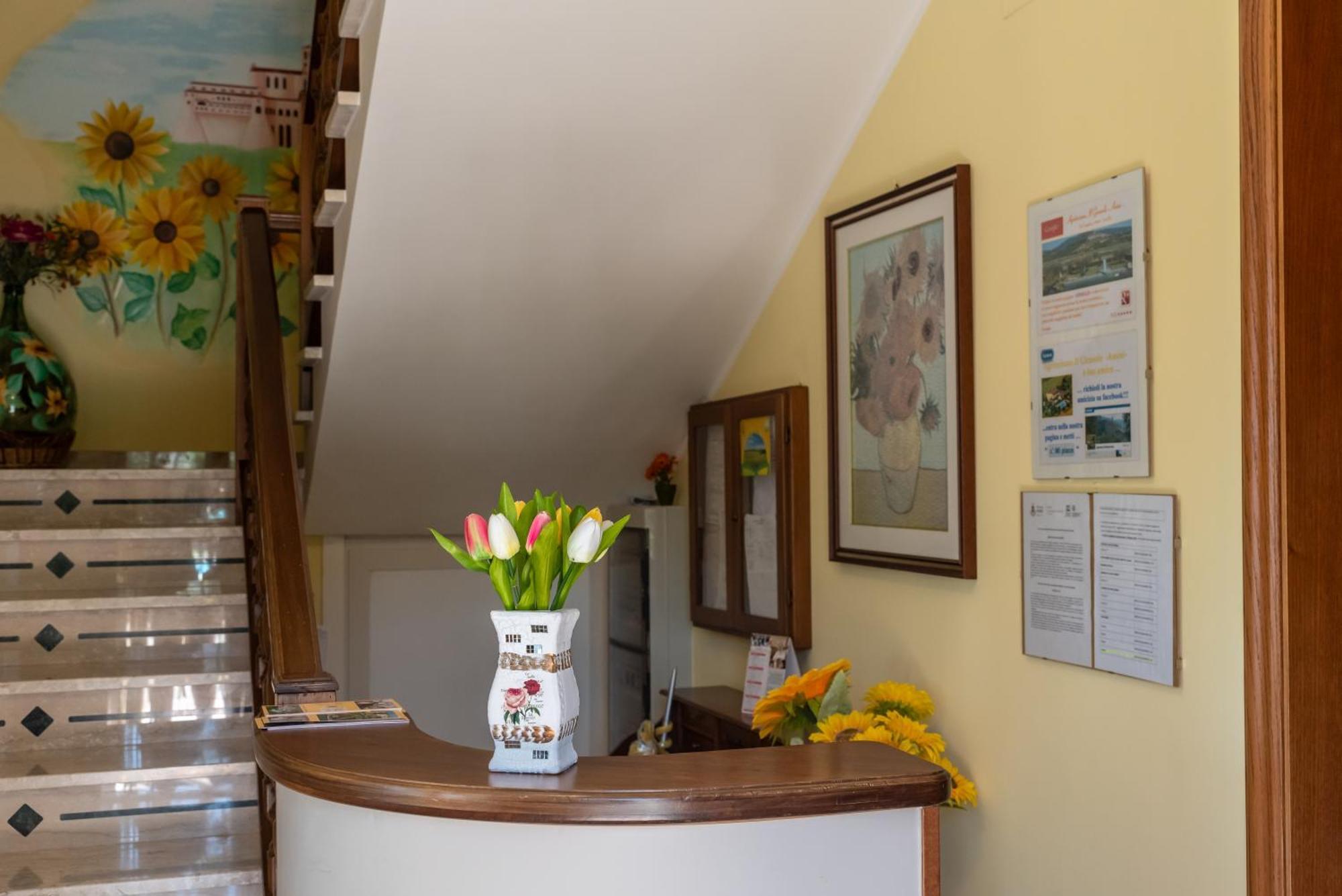 Agriturismo Il Girasole Ассизи Экстерьер фото