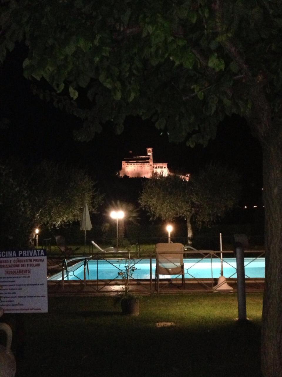 Agriturismo Il Girasole Ассизи Экстерьер фото