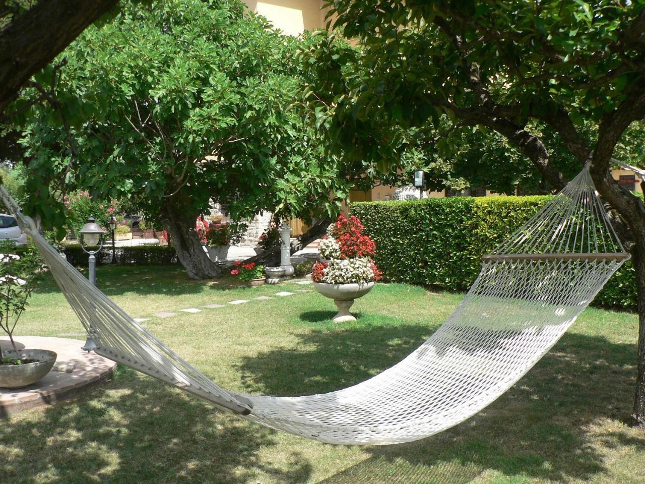 Agriturismo Il Girasole Ассизи Экстерьер фото