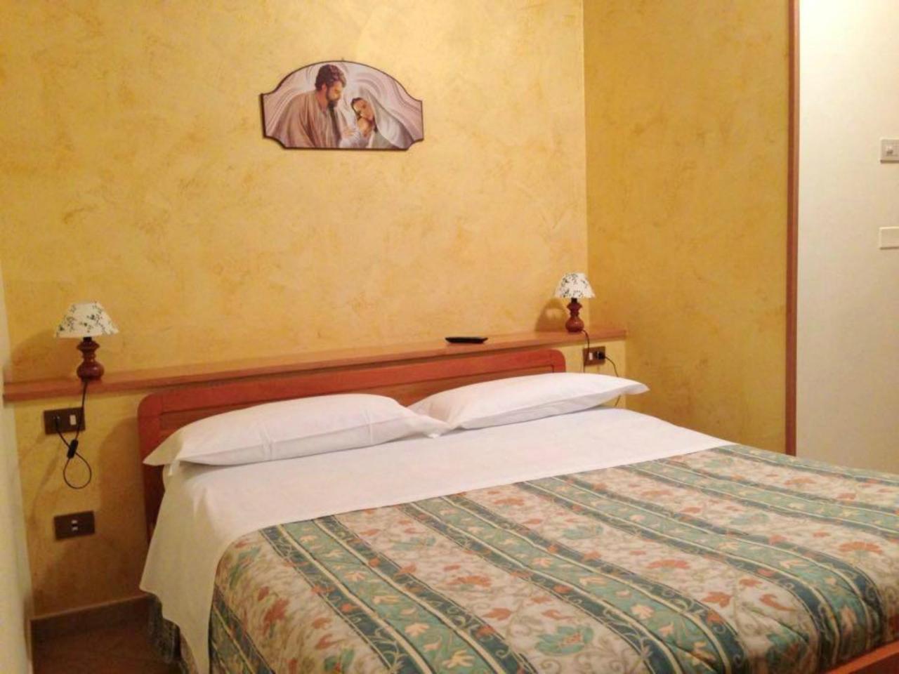 Agriturismo Il Girasole Ассизи Экстерьер фото